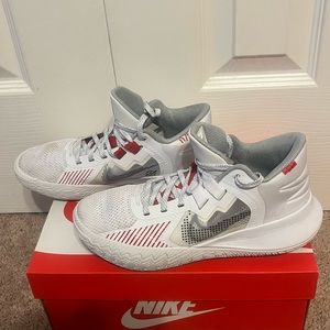 Nike Kyrie 6Y